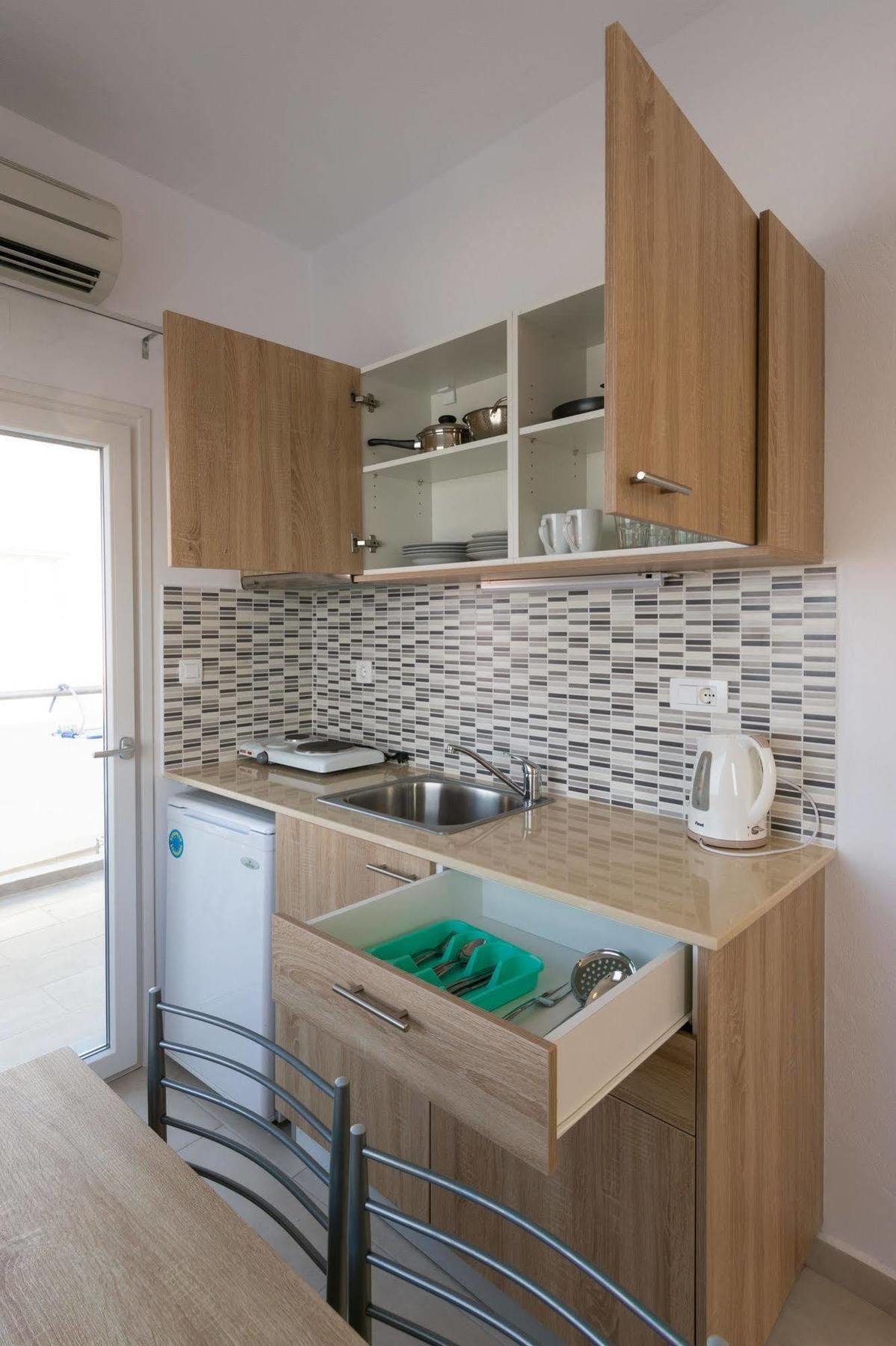 Socrates Apartmens & Restaurant Mílatos Eksteriør bilde